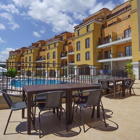 Serena Residence Aparthotel Sozopol Exterior photo