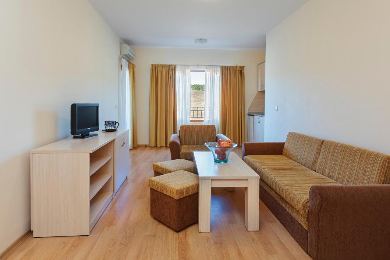 Serena Residence Aparthotel Sozopol Exterior photo