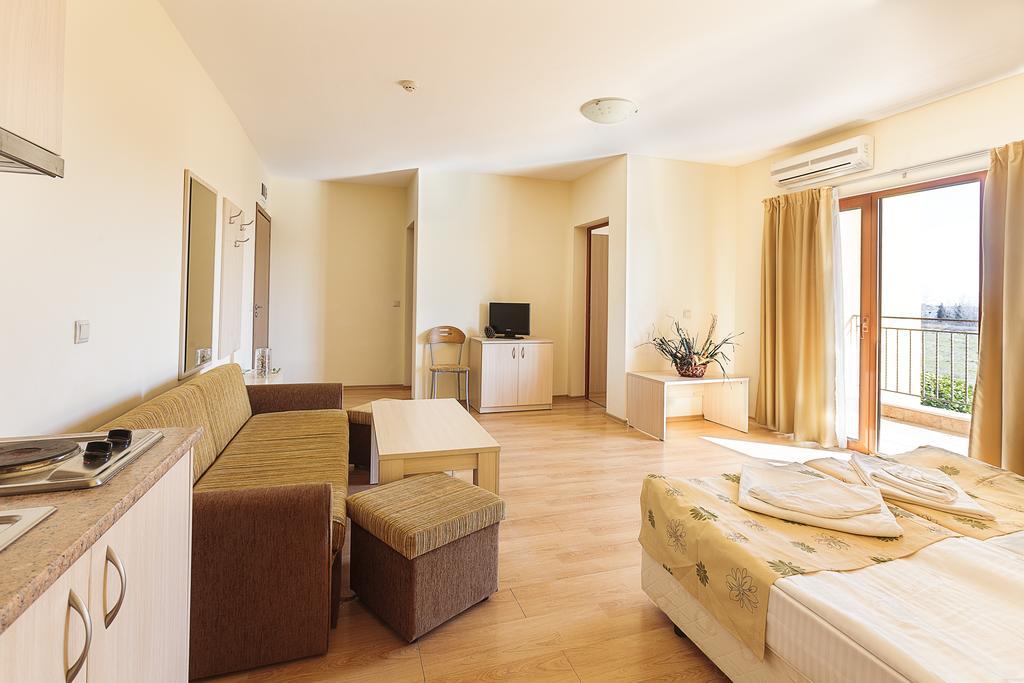 Serena Residence Aparthotel Sozopol Room photo