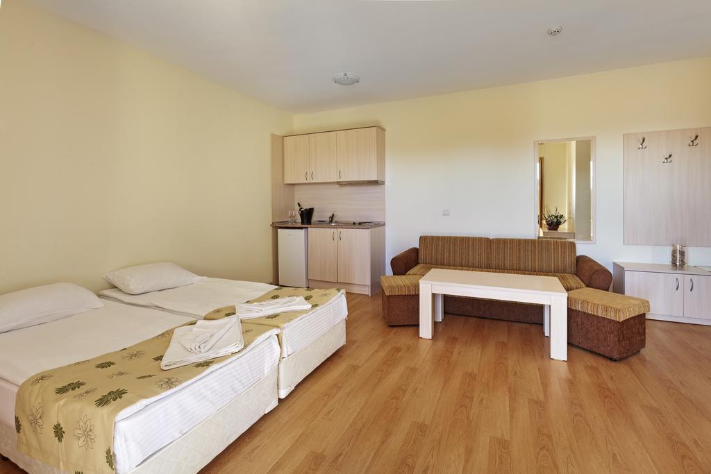 Serena Residence Aparthotel Sozopol Room photo