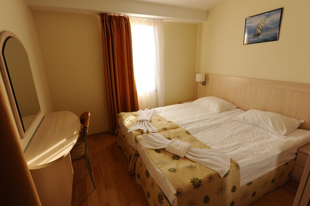 Serena Residence Aparthotel Sozopol Exterior photo