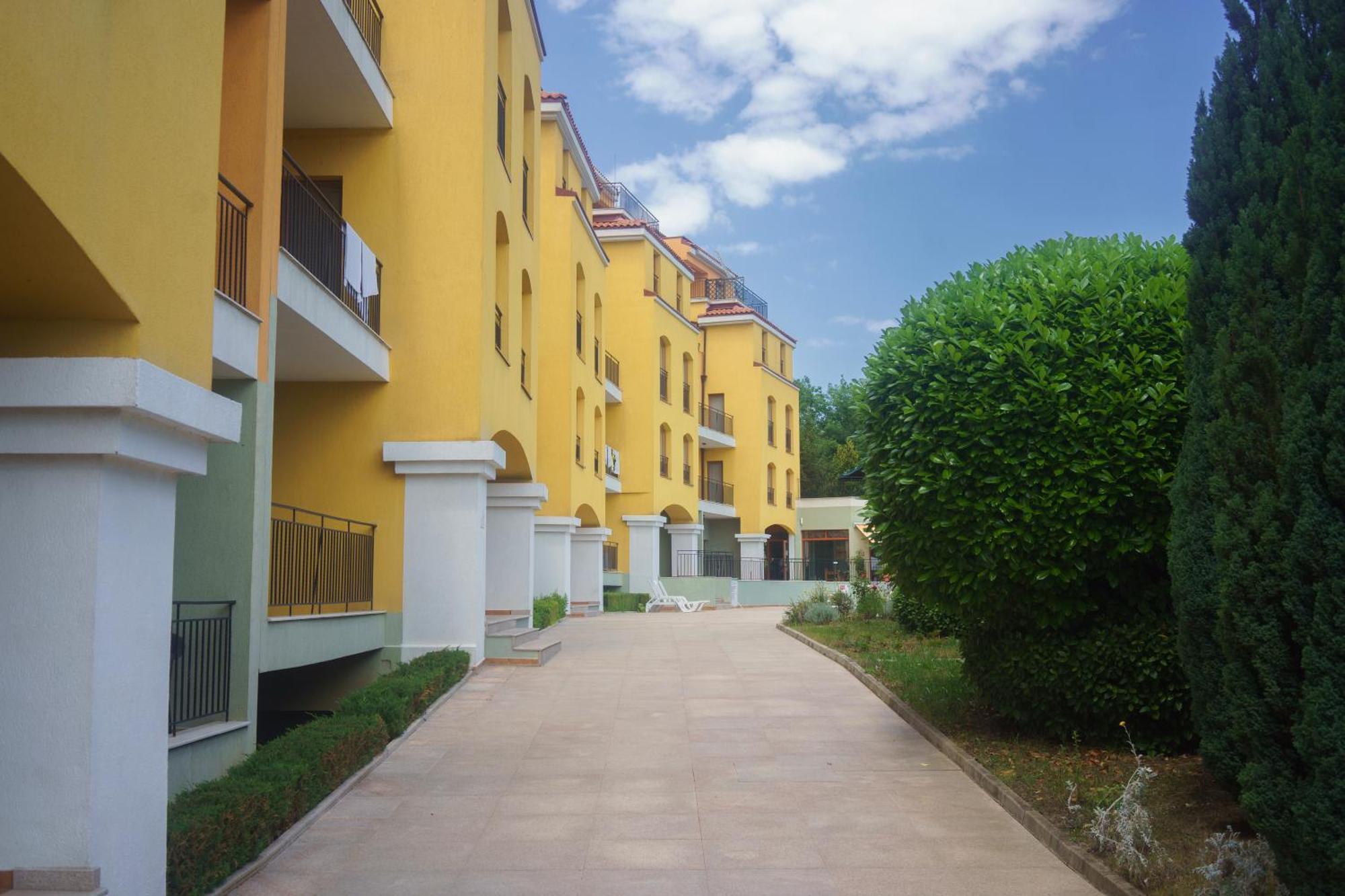 Serena Residence Aparthotel Sozopol Exterior photo